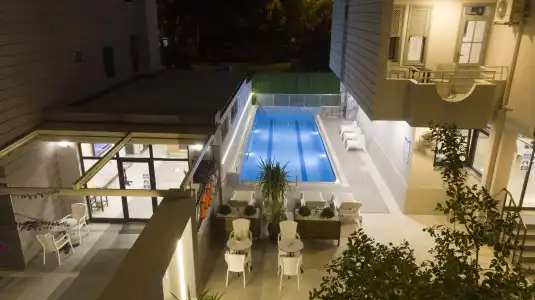 Opera Suites - 2