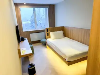 Resident Abay - 25