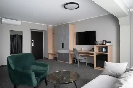 Bellevue Park Riga with Free Parking - 28