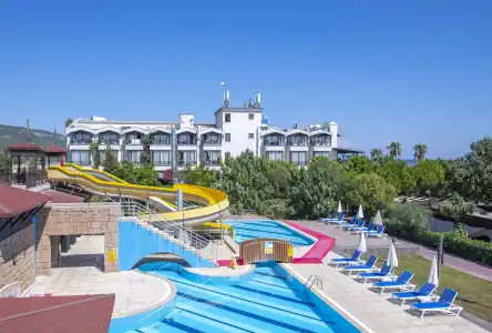 Armas Labada Resort - 16