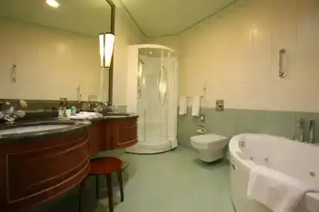 Crowne Plaza -, an IHG - 10