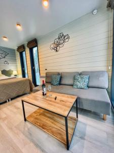 Geometrika • Lounge - 218