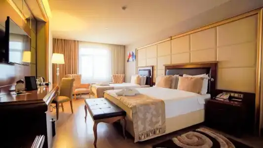 Wyndham - 8