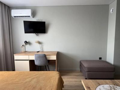 Vash Salut Apart - 182