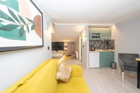 Cirrus Suites - 27