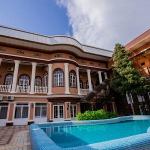 Art House - 2