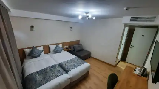 Luxury Avlabar Apartment - 10