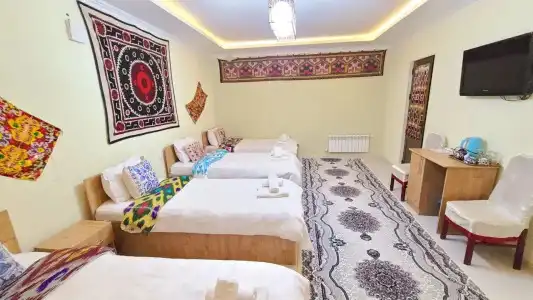 Registan Center Guest House - 32