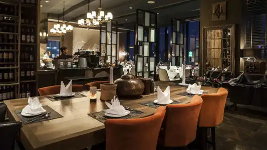 Montraj Continent Sukhumvit Bangkok - 12