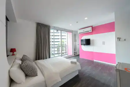Sukhumvit Beds - 1