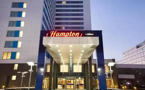 Hampton by Hilton Strogino - 2
