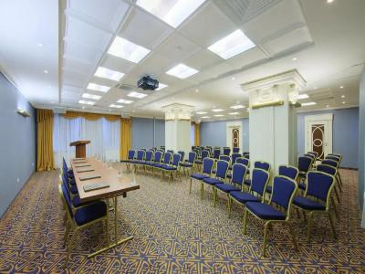 Dvor Podznoyeva Main Building - 25
