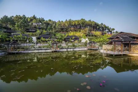 Sankofa Village Hill Resort and Spa - 8