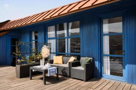 Blue Balcony - 15