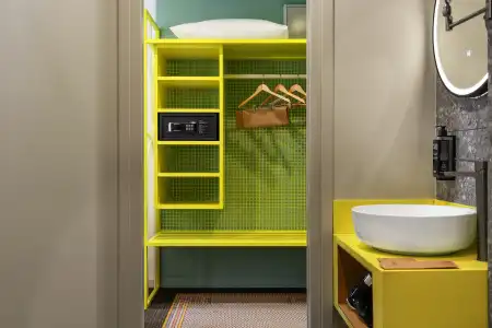 Ibis Styles Old - 51