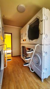 Capsule Hostel - 24