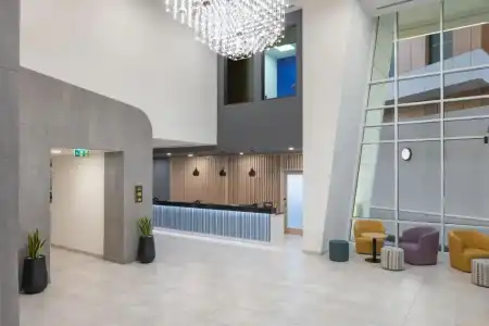 Hampton by Hilton Doha Old Town - 33