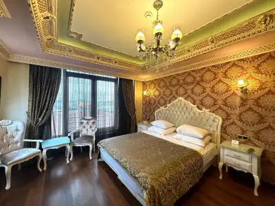 Golden Horn - 64