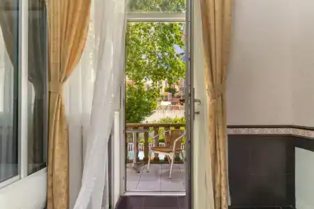 Odeon Guest House - 142