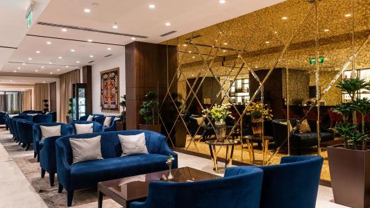 Ramada & Suites by Wyndham - 2