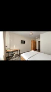 Evropa Guest House - 8