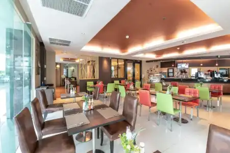 Admiral Premier Bangkok - 15
