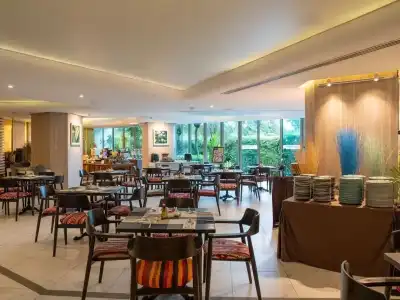 Wyndham Grand Nai Harn Beach Phuket - 11