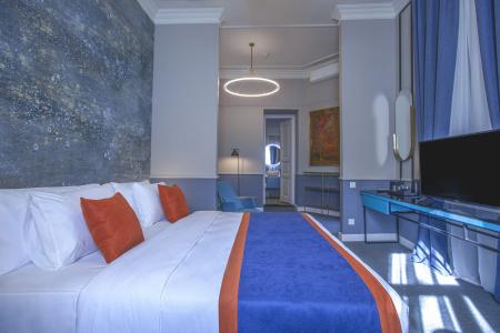 Heritage & Suites - 62
