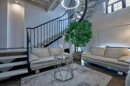 HATTI LOFT - 24