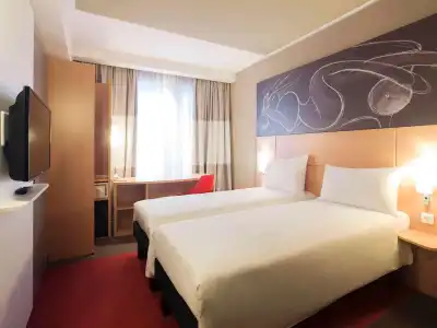 ibis Center - 17