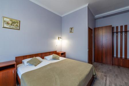 Демократ на Некрасова 58 - 211