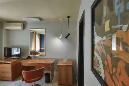 Vozdvyzhensky Boutique-Hotel - 94