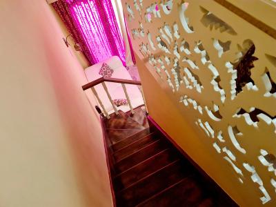 Sofia Boutique 9 - 213