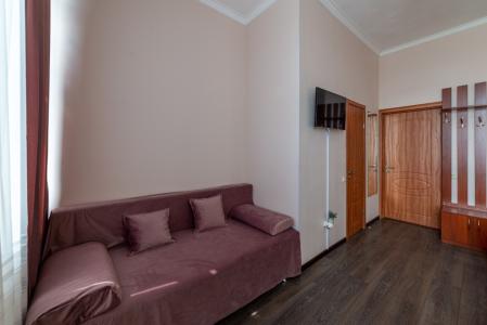 Демократ на Некрасова 58 - 173