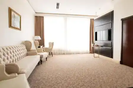 7 Avenue and SPA - 74