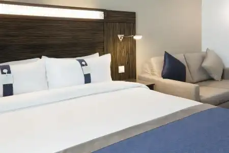 Holiday Inn Express Dubai - Jumeirah - 3
