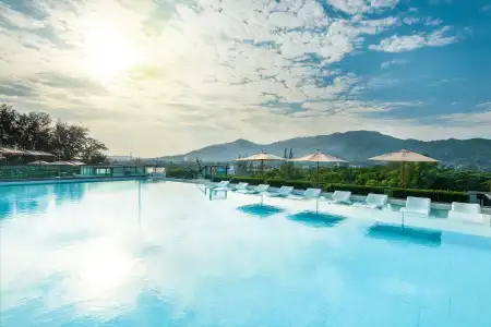 Hilton Garden Inn Phuket Bang Tao - 0