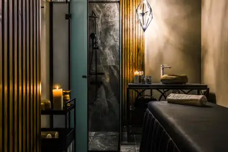 HISTORY Boutique & SPA - 31