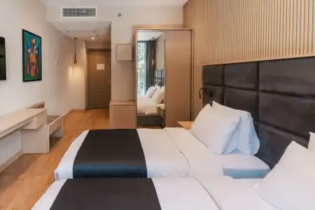 Monday by Dnt Group - 64