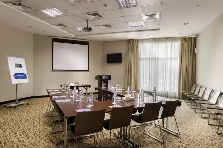  Holiday Inn Express Dubai - Safa Park, an IHG - 31