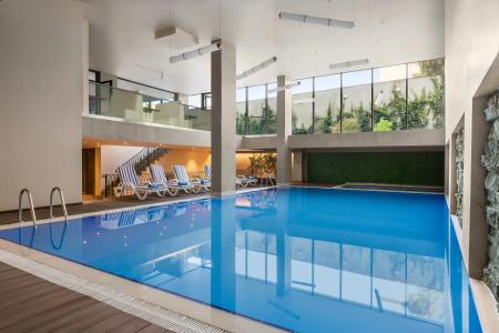 Ramada by Wyndham Tbilisi Old City - 1