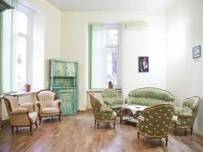 Lucky Travelers Room Hostel - 5
