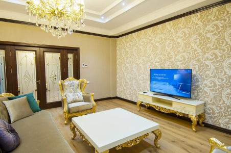 Monday Royal Apart - 116