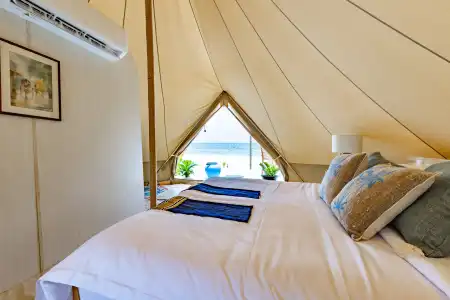 The Maverick Surf and Dive Boutique - 15