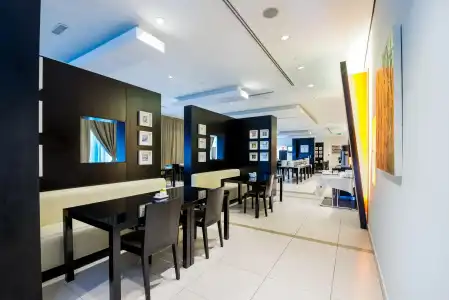 Holiday Inn Express Internet City, an IHG - 41