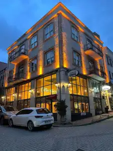 Hanende Boutique - 0