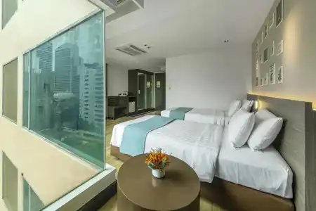 Golden Tulip Mandison Suites - 8