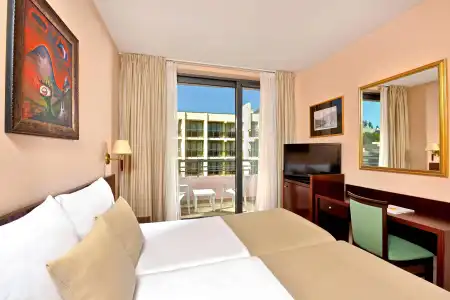 Iberostar Bellevue - 3