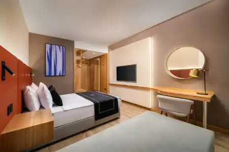Best Western Premier Hidden Hills - 17