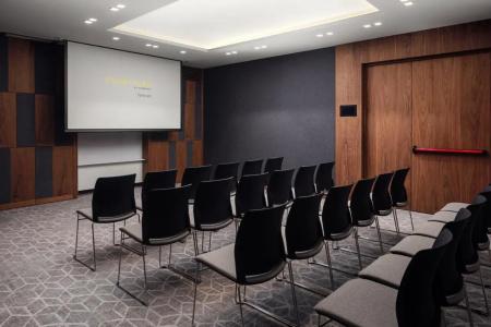 Courtyard By Marriott - 44